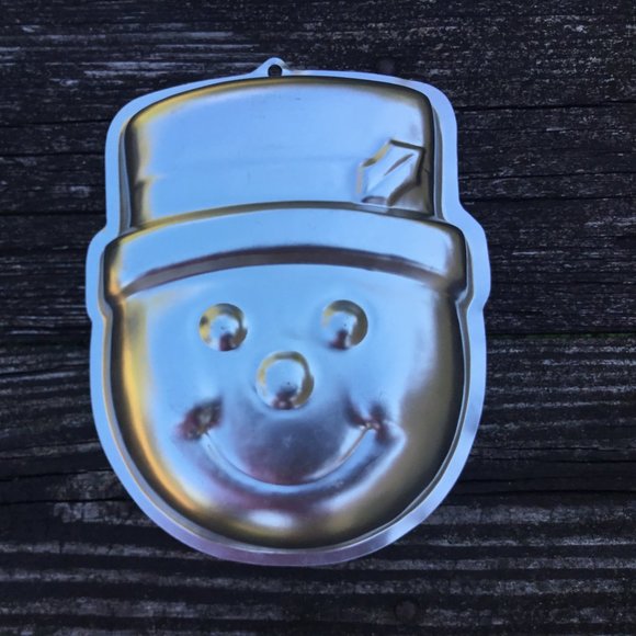 2002 Wilton Cake Pan - Holiday Snowman Face 2105-2083